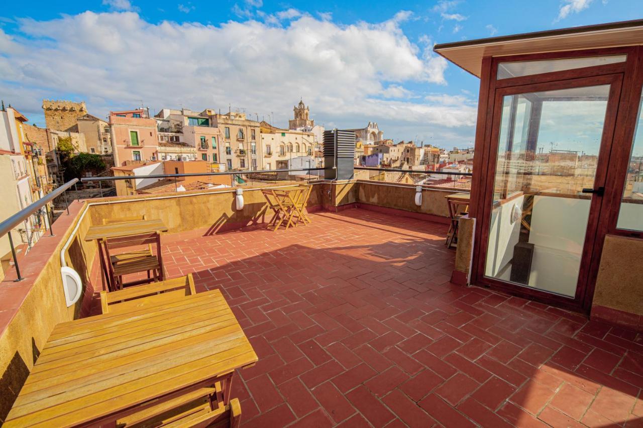 Planta Baja En La Muralla Romana Junto A La Catedral * Tarragona