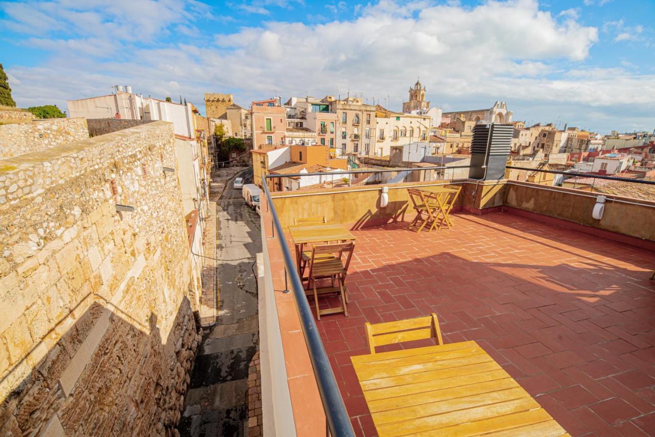 Planta Baja En La Muralla Romana Junto A La Catedral Tarragona